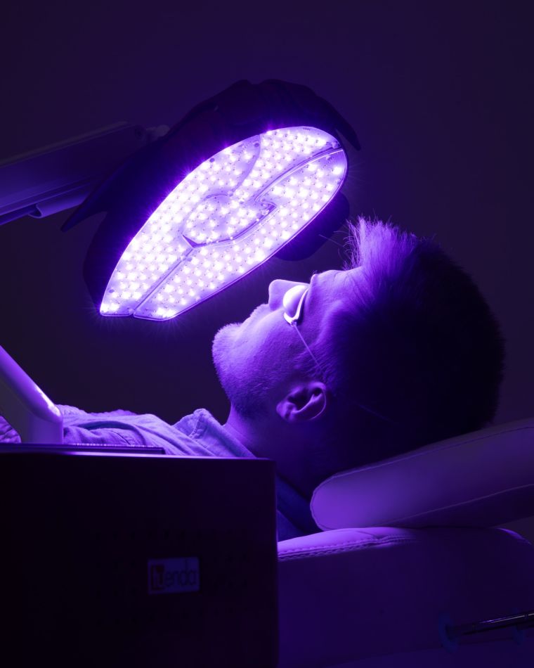 Keep Light medicinsk lysbehandling af ansigt